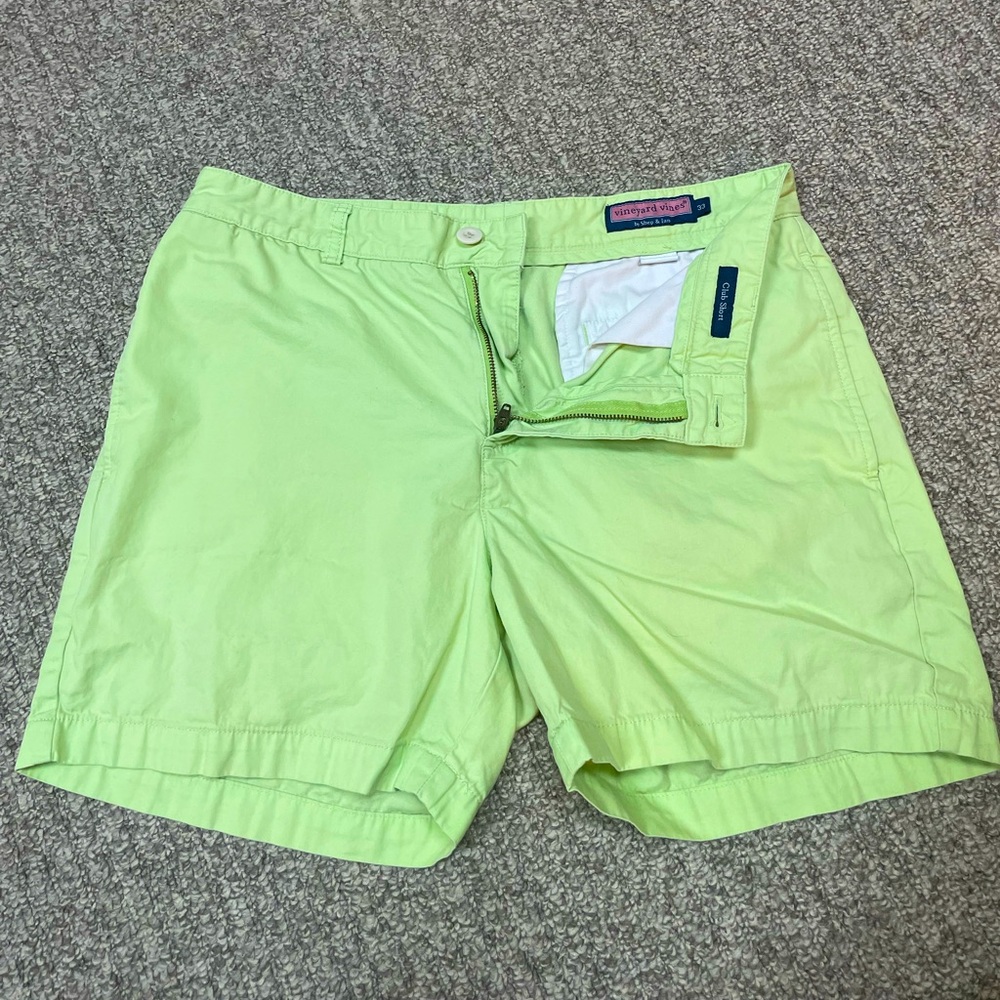 Vineyard Vines Green 5” inseam club shorts. 33” waist